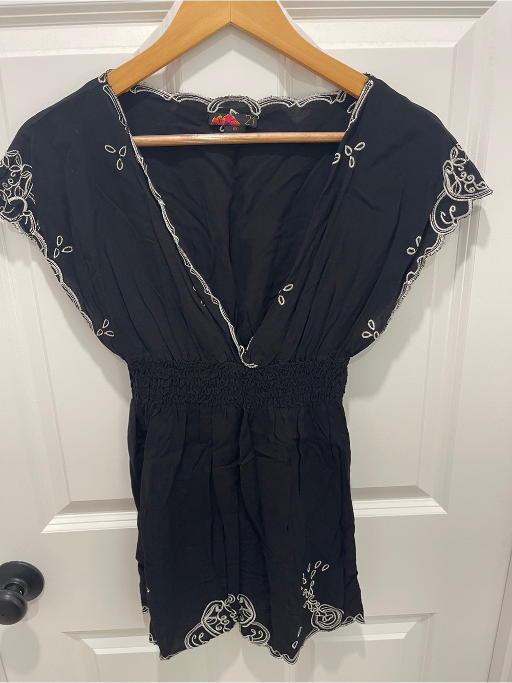 Forever 21 Black V-Neck Embroidered Short Sleeve Blouse